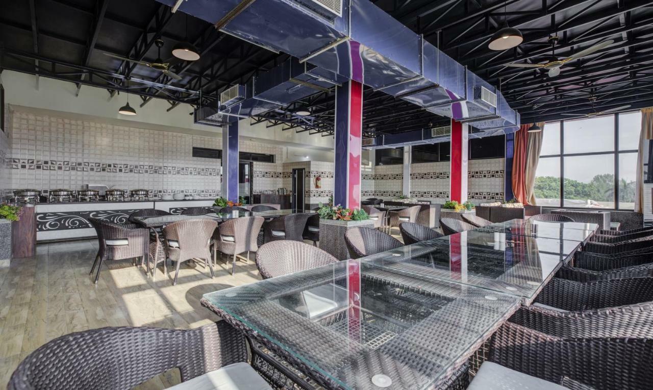 Hotel Royal Dezire 3*