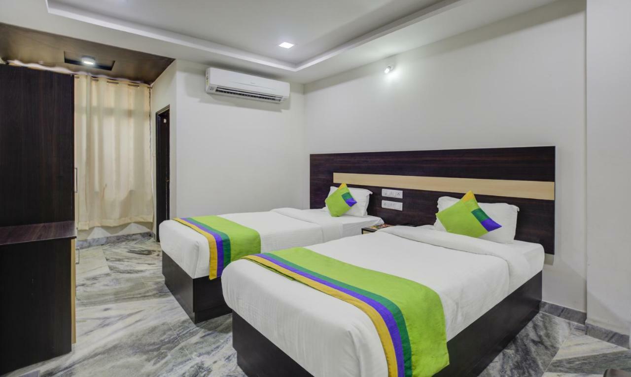 Hotel Royal Dezire 3*