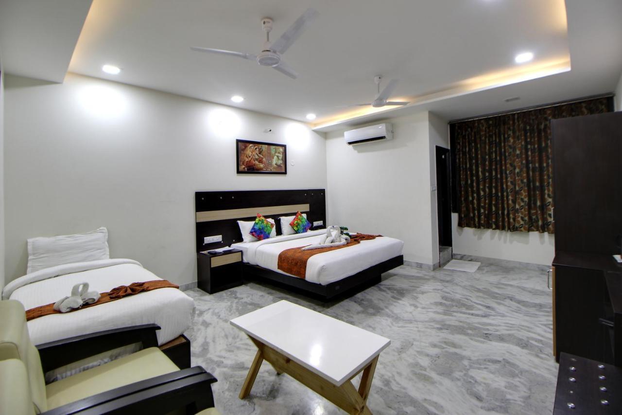 Hotel Royal Dezire 3*
