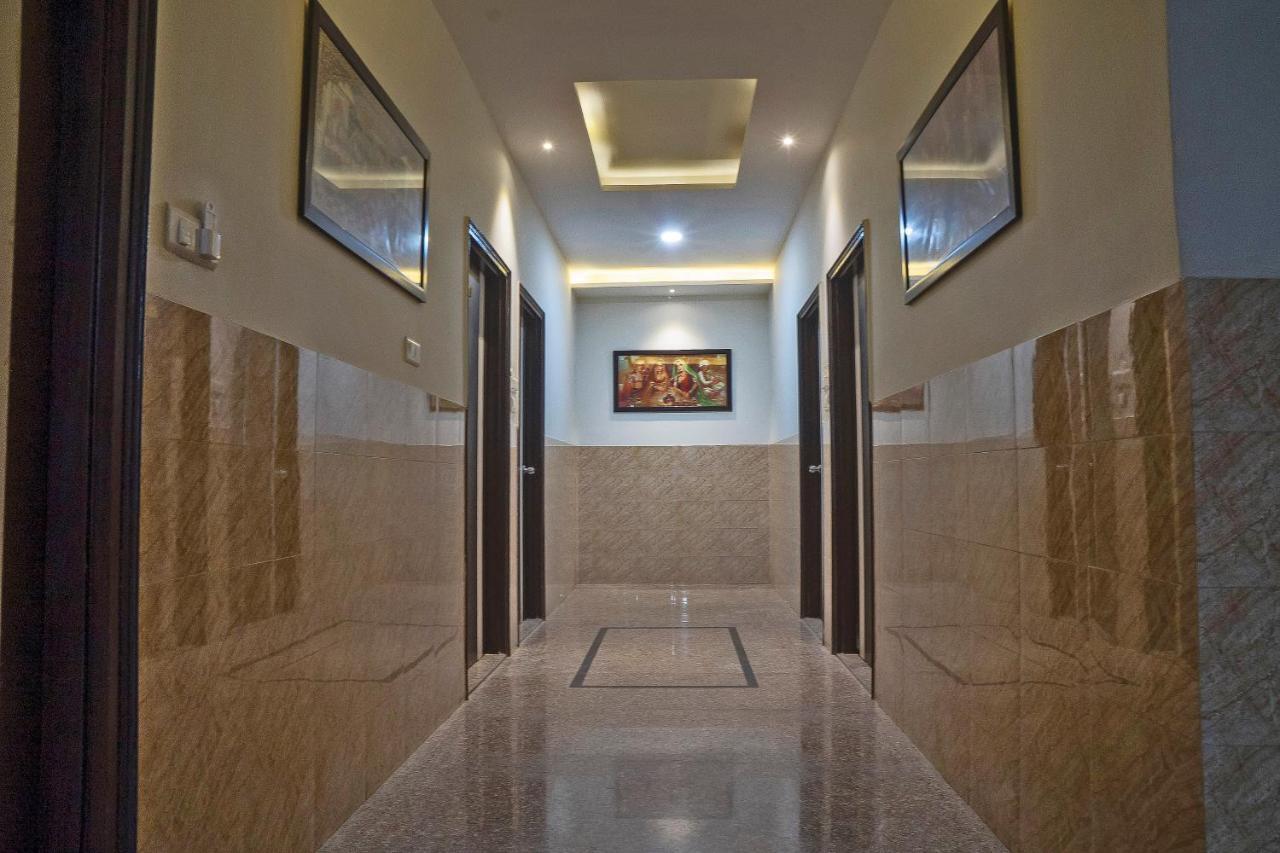 Royal Dezire Hotel 3*